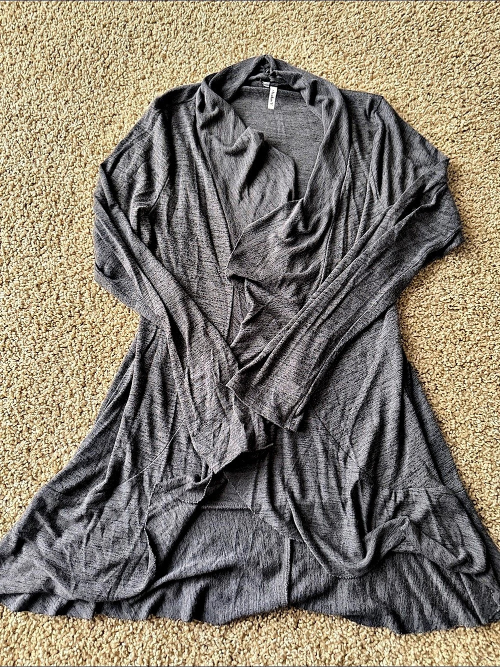 Studio Y Draped Cardigan in Gray Size Large Like New